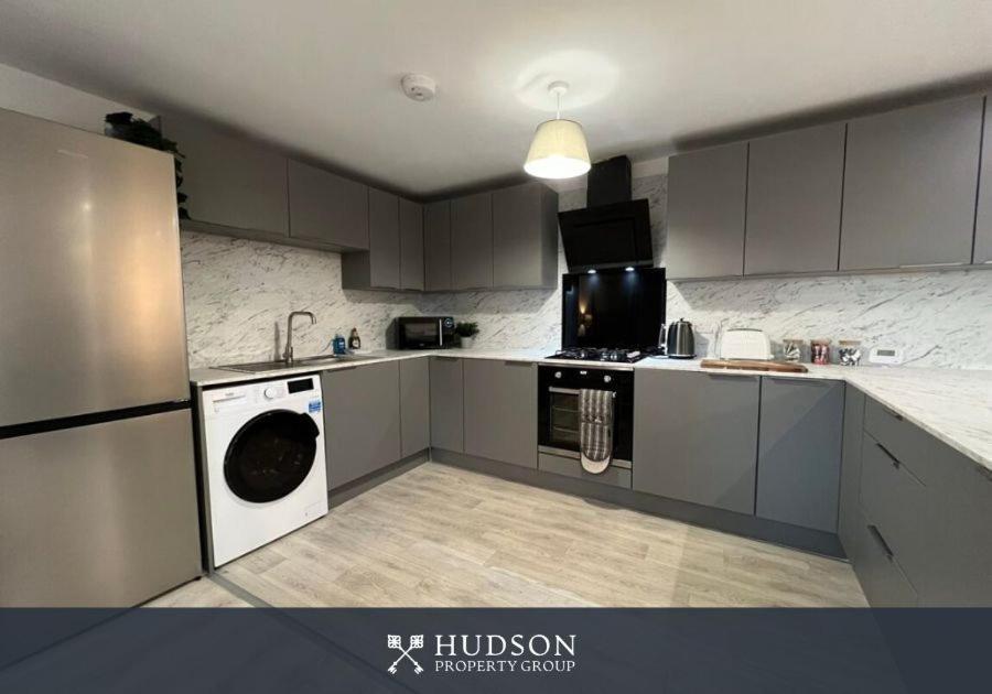 Open Plan Townhouse In Shrewsbury Villa Eksteriør bilde