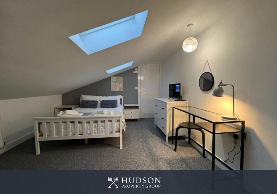 Open Plan Townhouse In Shrewsbury Villa Eksteriør bilde